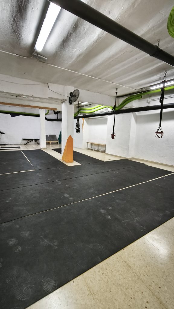 instalaciones gimnasio escalada en madrid